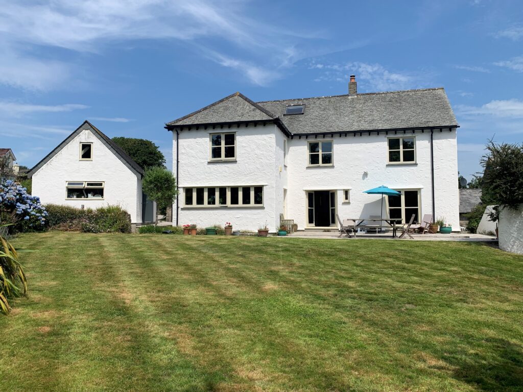 Country home near the Helford. Falmouth country home. 