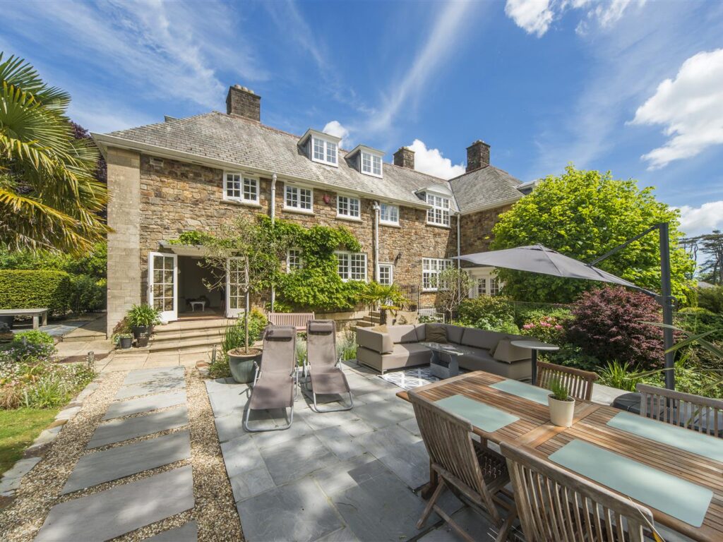 Period home in Truro with modern interiors 