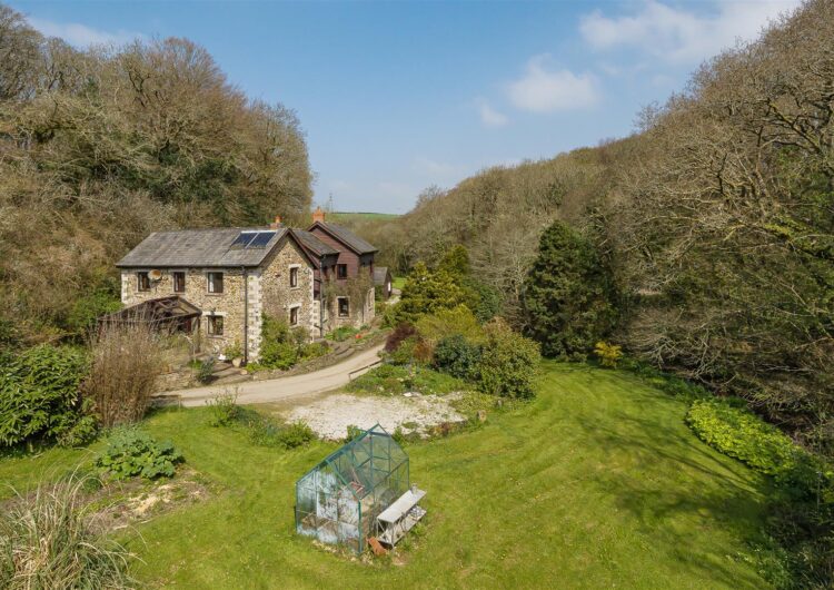 Trispen, near Truro property image