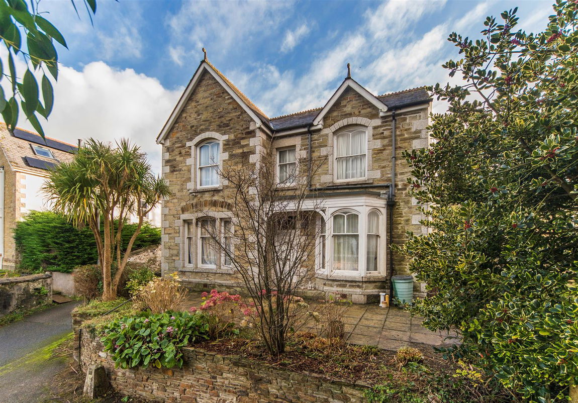 Tregolls Road, Truro Property Image