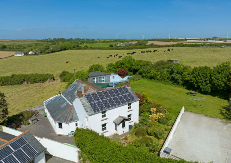 Zelah, between Perranporth & Truro property image