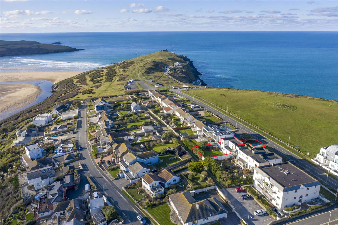 Pentire Avenue, Newquay Property Image