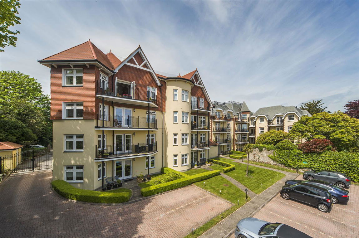 Sea View Court, Falmouth Property Image
