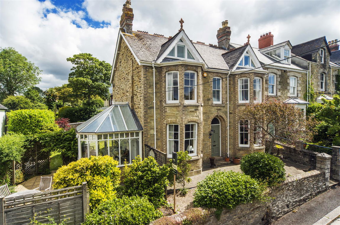 The Avenue, Truro Property Image