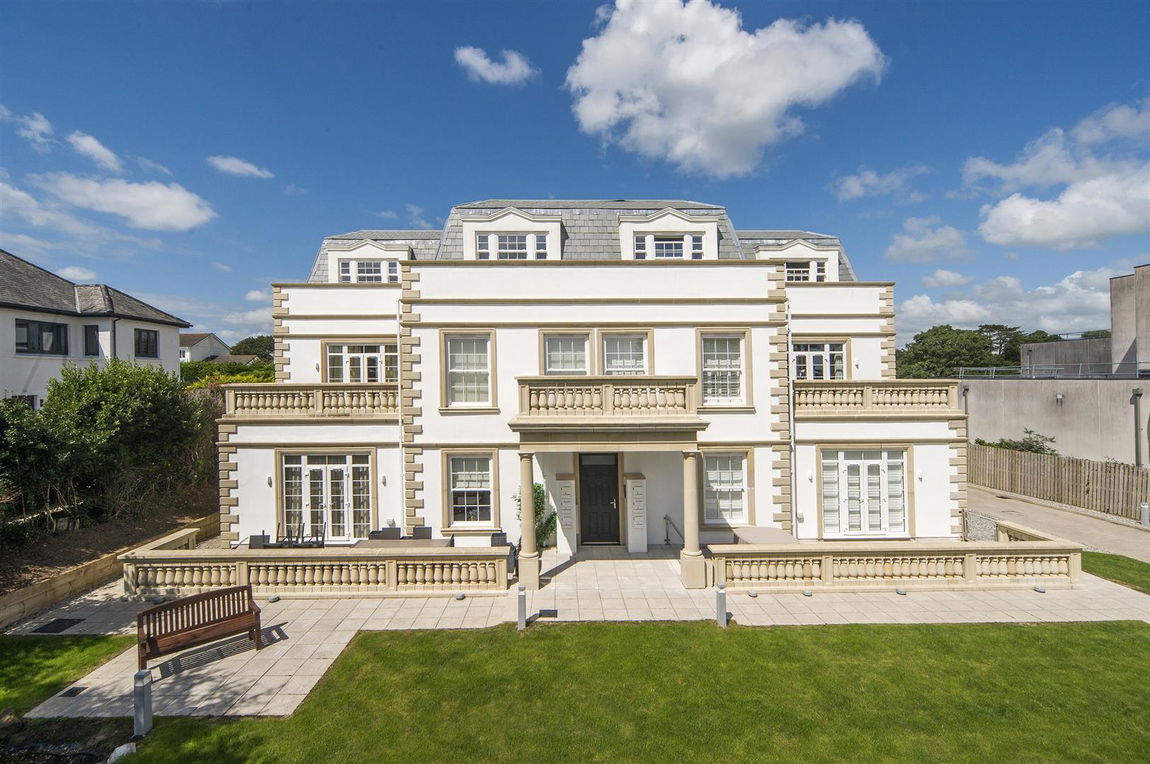 Trenarren House, Carlyon Bay Property Image