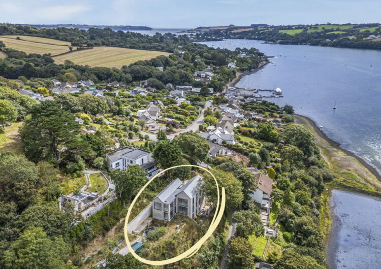 Point, Feock property image