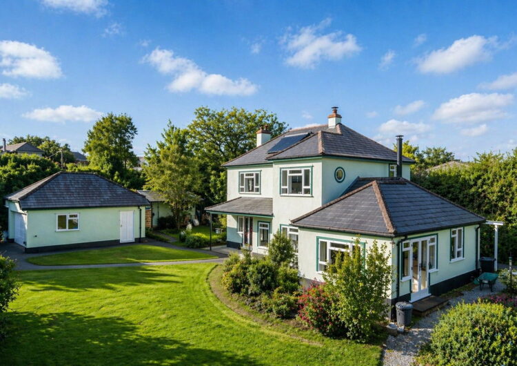 Carlidnack Lane, Mawnan Smith property image