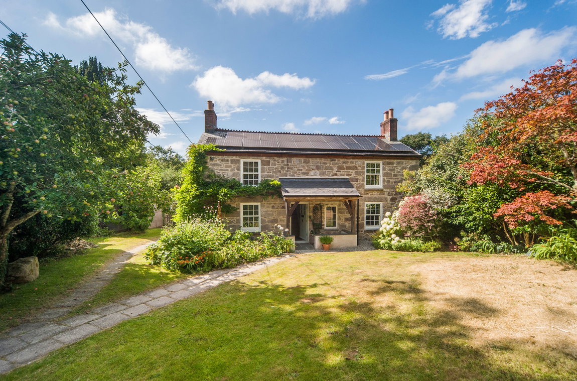 Gwennap Churchtown, south Cornwall Property Image